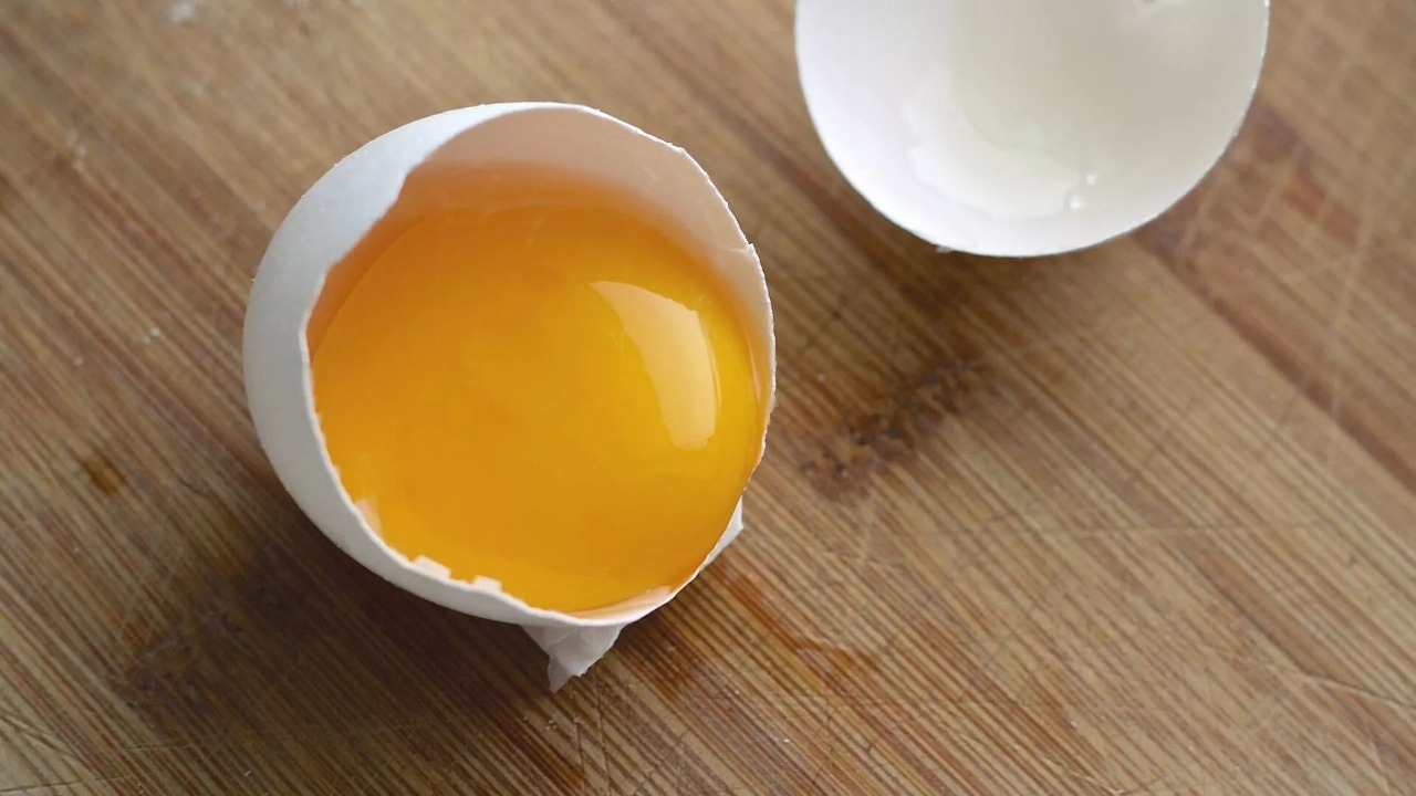 ¿Qué significa el color de la yema de huevo?
